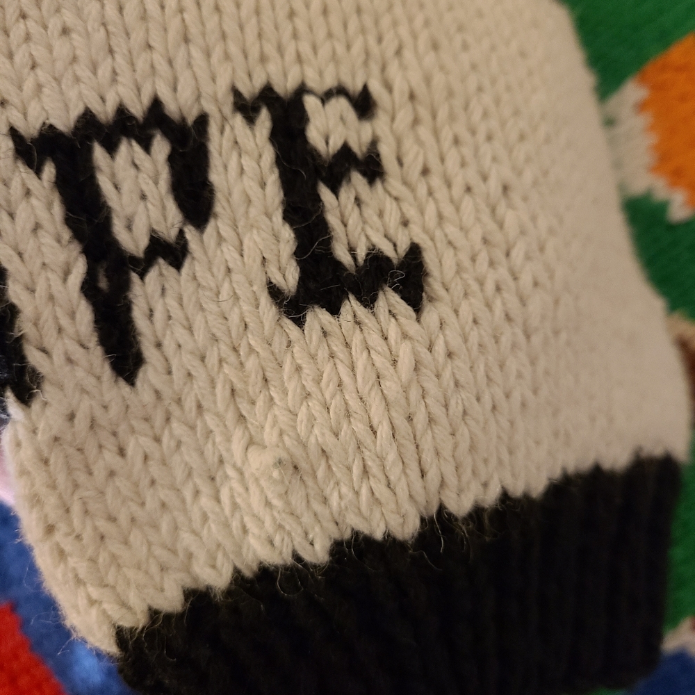 RARE Vintage The Eagle Eye Clue Sweater - Picture 4 of 14